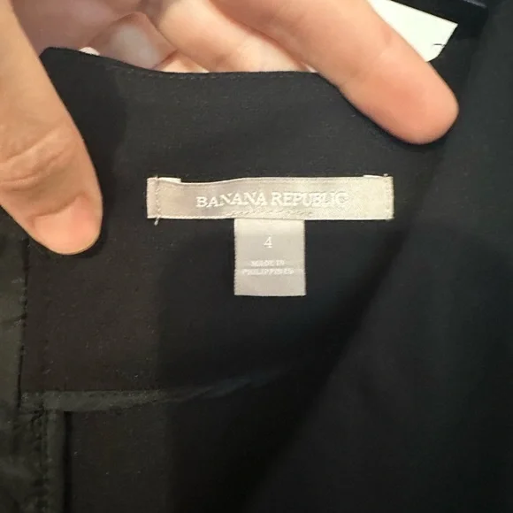 Banana Republic Black Long-Sleeve V-Neck Dress - Picture 3 of 3